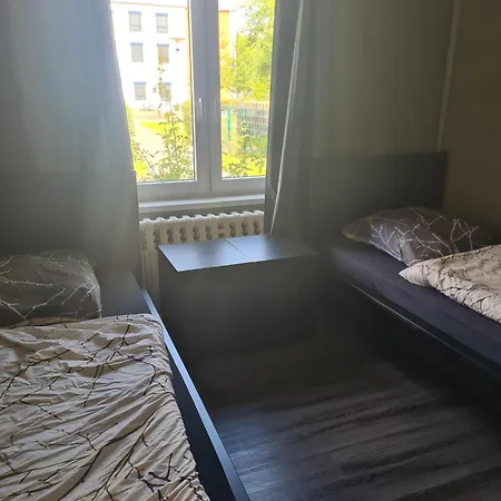Hostel M&R Motel *